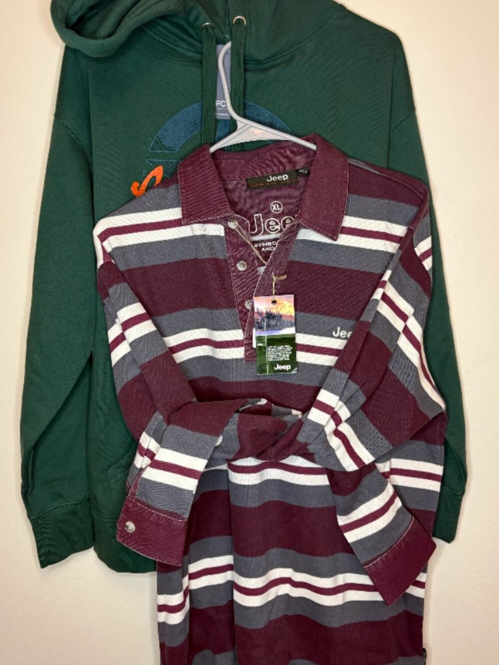 NWT Jeep Men's Lot of 2: Hoodie (size L), Button Down (size XL)